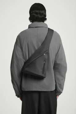 COS Borse E Portafogli>BORSA A TRACOLLA IMPERBEABILE IN NYLON